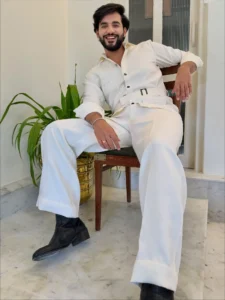 Fukra Insaan Height in Feet