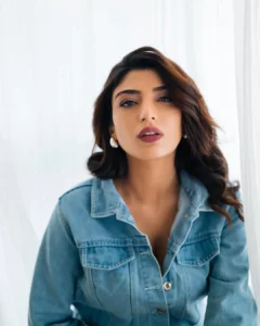  Shernavaz Jijina