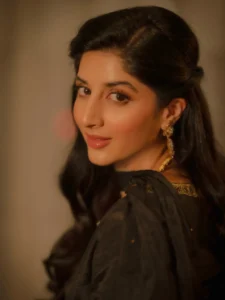 Mawra Hocane Height